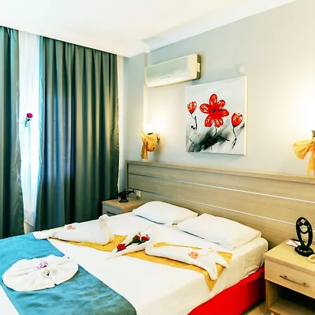 Hotel Nergos Garden 4*